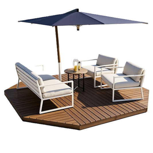 Custom-Shaped Deck 4x4m